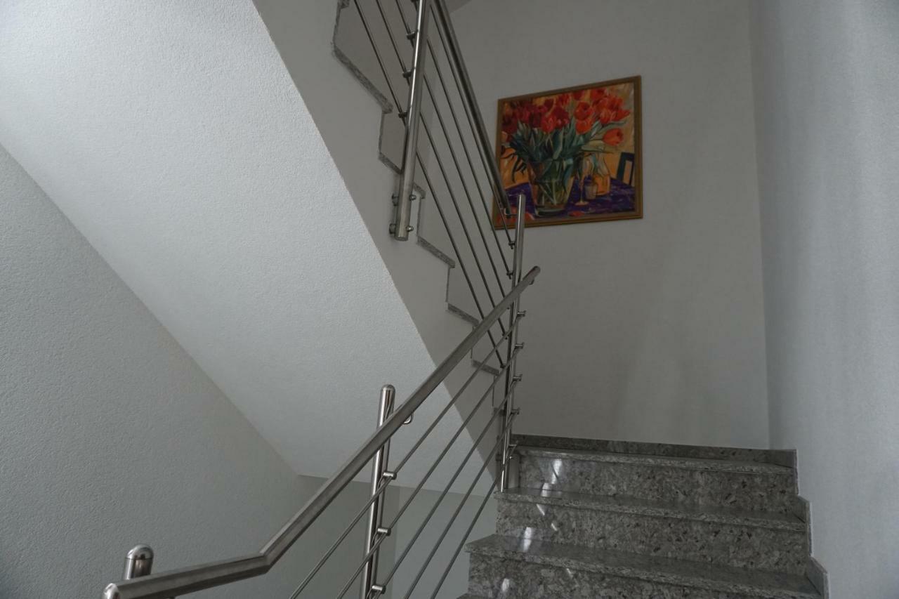 Apartment Kozina Подстрана Экстерьер фото